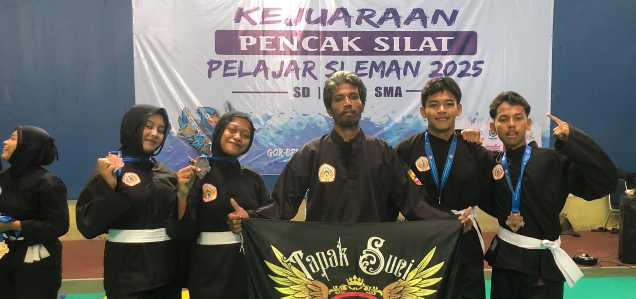 Atlet SMK Muhammadiyah 1 Moyudan Raih Prestasi di Kejuaraan Pencak Silat Pelajar Kabupaten Sleman 2025