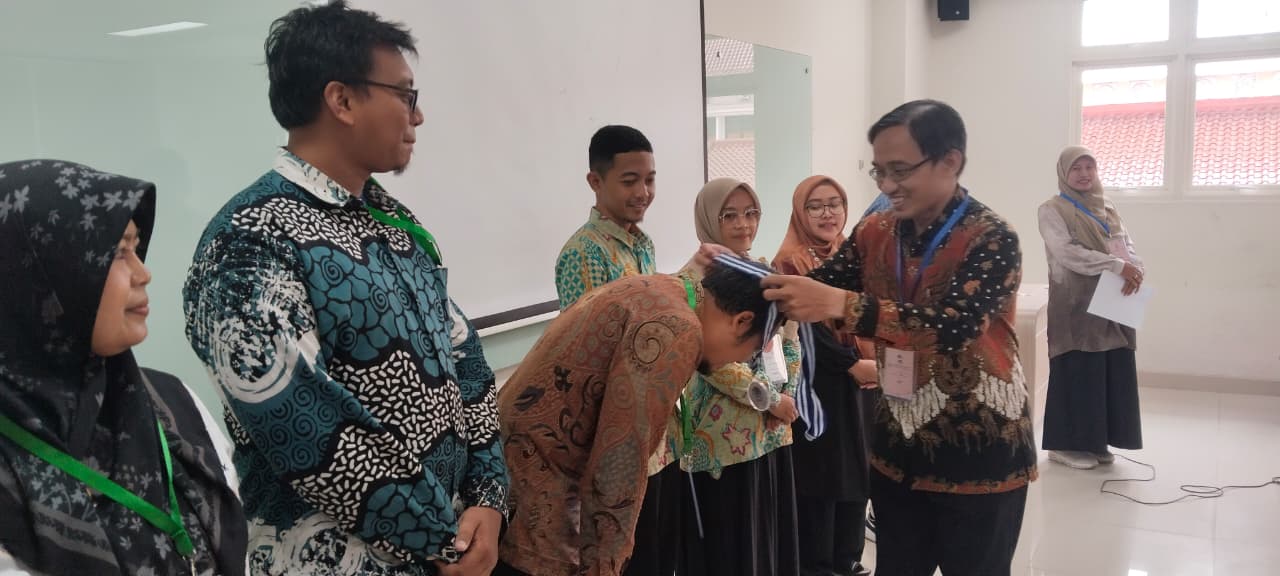SMK Muhammadiyah 1 Moyudan Raih Medali Perak Inovasi Pembelajaran di OlympicAD VIII DIY 2025